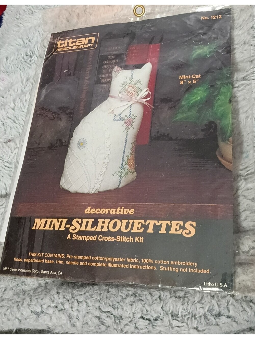 Vintage 1987 Titan Needlecraft Mini-Cross Stitch Kit No. 1212 Mini-Cat NOS